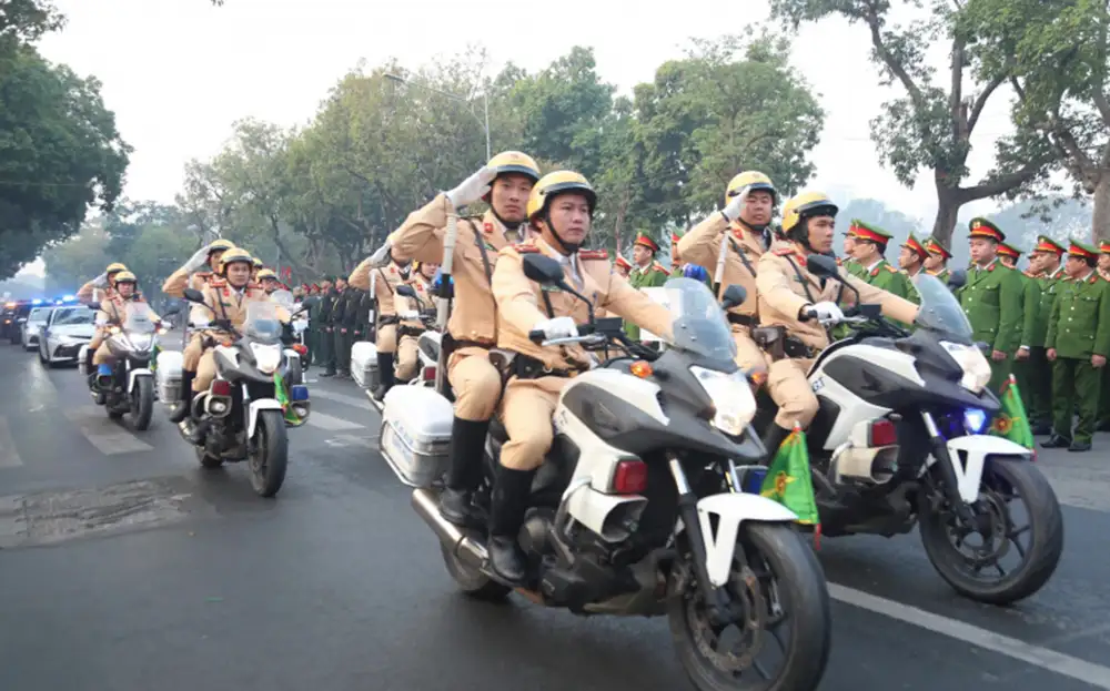 Số điện thoại đường dây nóng phản ánh về tình hình trật tự an toàn giao thông dịp nghỉ lễ 30/4 – 01/5/2025