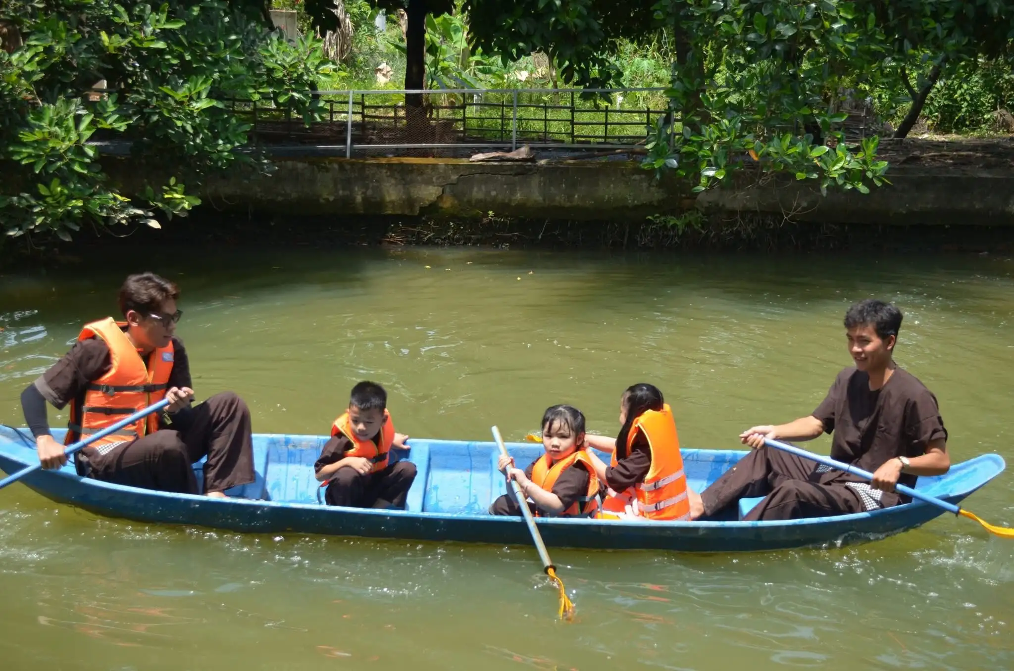 Về Vườn Của Ngoại – Nơi Thiên Nhiên Chữa Lành